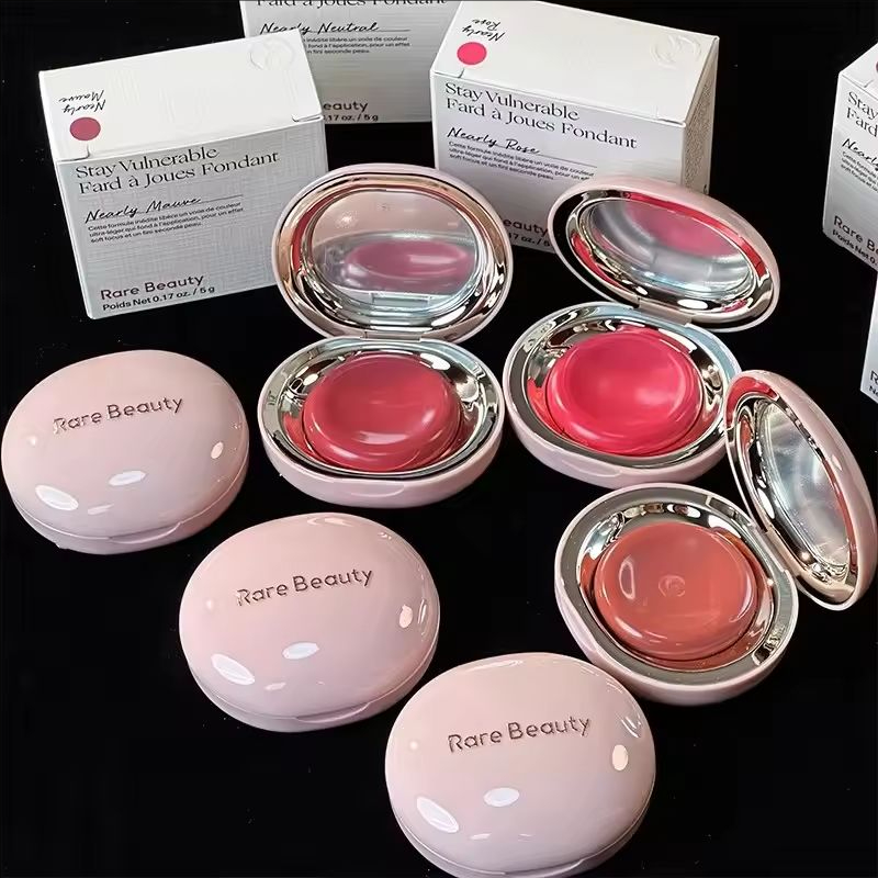 Gorący Hit Rare Beauty Rose Ne – Rare Beauty Makeup Kit recenzja i cena
