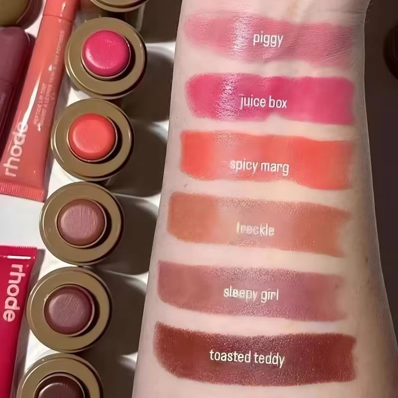 Błyszczyk do ust Rhodeskin, ba – Beauty Kiss Makeup recenzja i cena